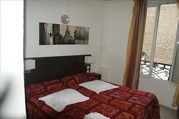 Hotel Untalented -