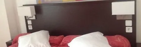 Hotel Untalented - 3*