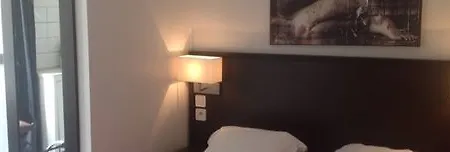 Hotel Untalented - Parigi