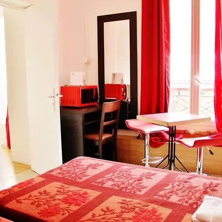 Untalented - Otel Paris